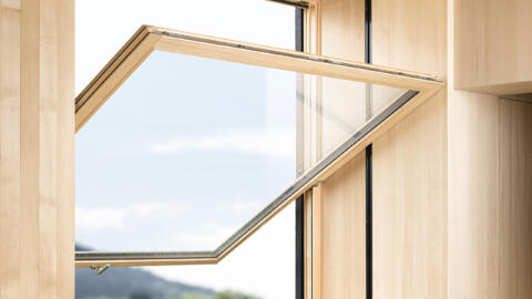 Schwingfenster geöffnet – Böhler Fenster